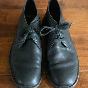 John Varvatos 10.5 chukka black leather